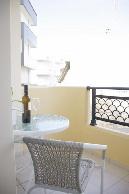 Cozy Apartment In The Heart Of The City Heraklion  Екстер'єр фото